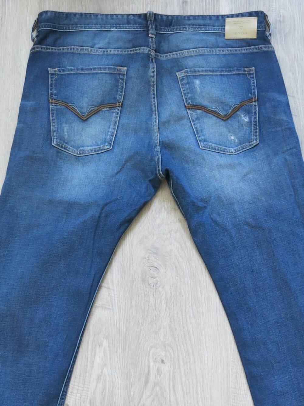 Guess Regular Straight Leg Cotton Blend Distressed Denim Jeans - Size 34 - Picture 5 of 8